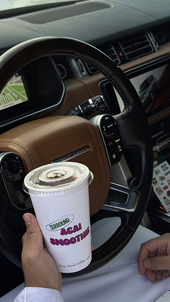 ما مرني مثلك ولا يمكن يمر 🤍'،