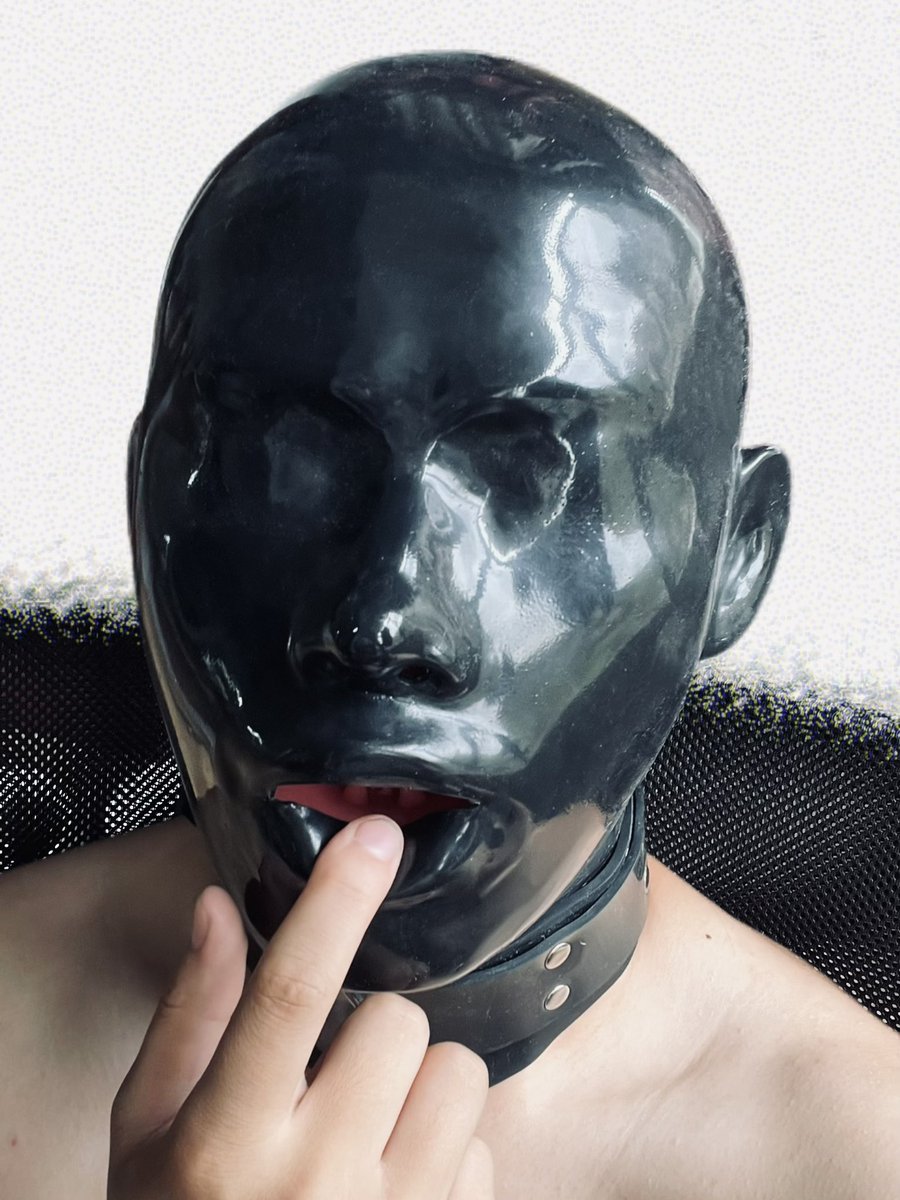 Chiiiino2yo's tweet image. 扒开嘴又是另一番景象 
#smitizen #rubber