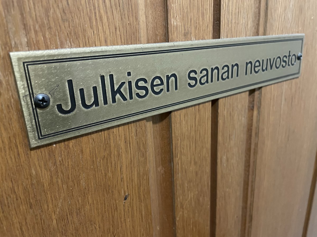 Jos olet valpas, medialukutaitoinen ja halukas edustamaan suomalaista yleisöä journalismin etiikan valvonnassa, sinulle on tarjolla luottamustehtävä Julkisen sanan neuvostossa.

jsn.fi/julkisen-sanan…