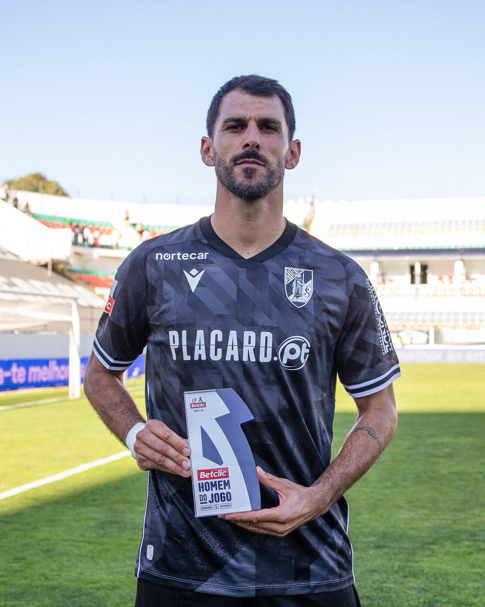 VitoriaSC1922's tweet photo. Nélson Oliveira, 𝐌𝐕𝐏 ☑️
#UnidosPeloVitória • #CFEAVSC https://t.co/gQjoSEjPq8