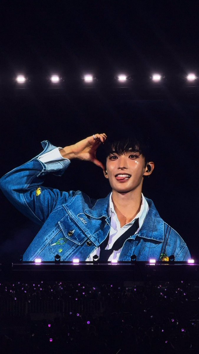 dokey_218's tweet photo. 아무리봐도이포즈너무귀엽따 https://t.co/E0kc8zC6LU