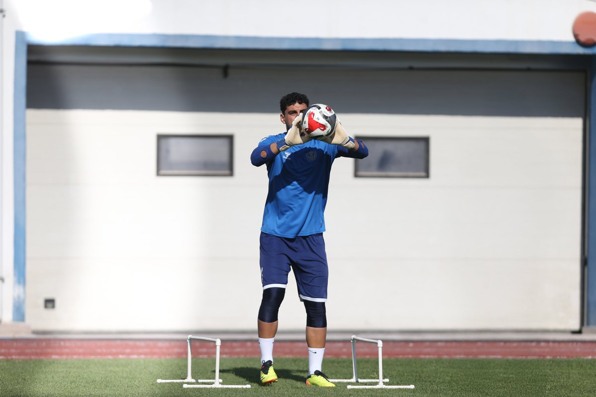 Sincan Belediyesi Ankaraspor Kulübümüz; Teknik direktörümüz Bahaddin Güneş yönetiminde, Bucaspor 1928 karşılaşması hazırlıklarına başladı.

Sabah antrenmanından kareler 📸
