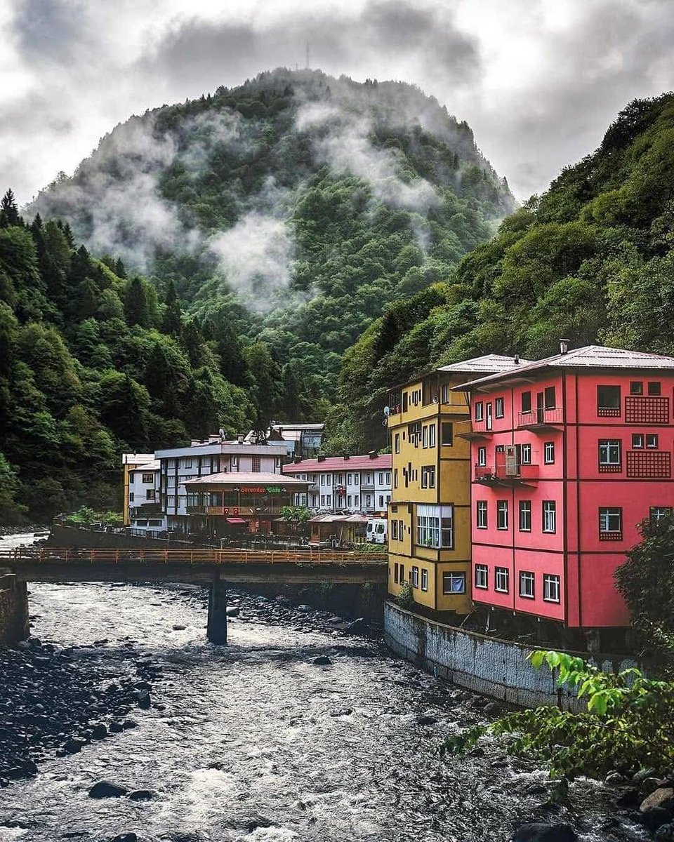 Çamlıhemşin, Rize, Türkiye ....💚

📸 : dr.iyasar