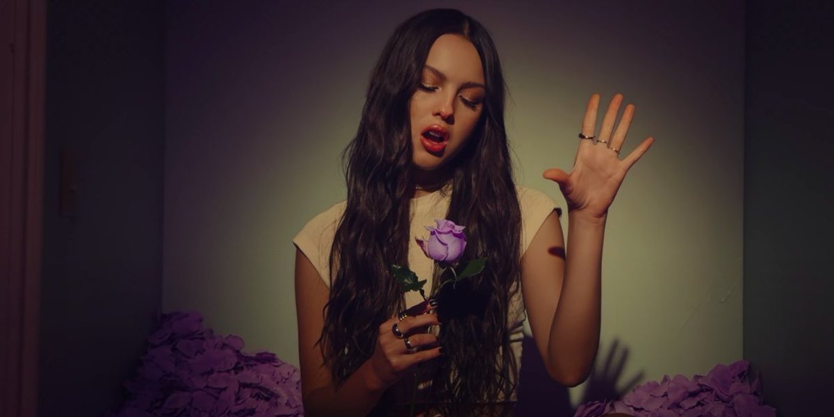 PopBase's tweet image. 2 years ago today, Olivia Rodrigo released ‘get him back!’