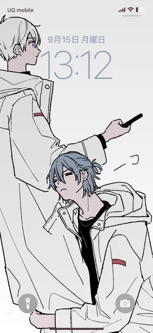 たまに自分の絵を壁紙にして遊ぶ