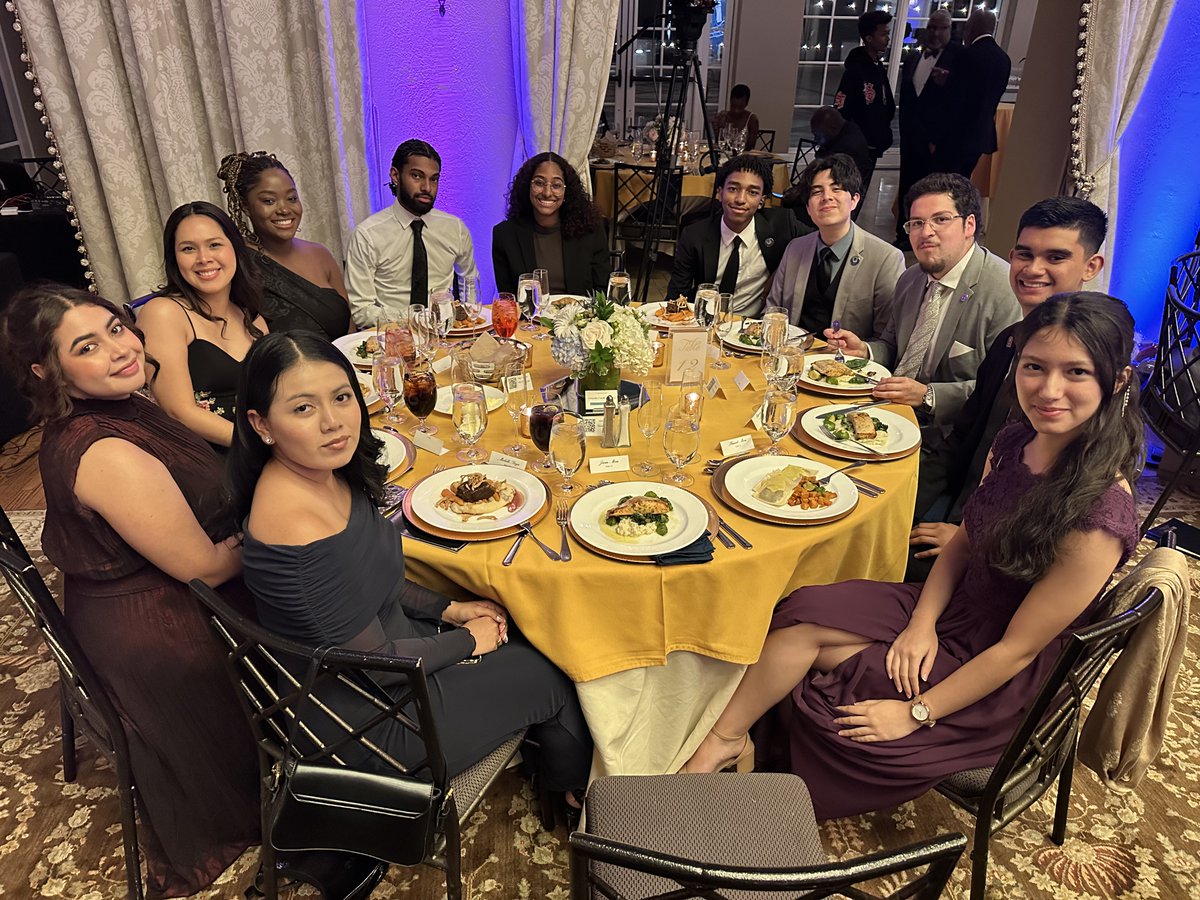 ThisIsWAU's tweet photo. Appreciating all these student leaders who assisted during the WAU Visionaries Gala 2025. Thank you for your service today! We are so proud of you!
#ThisIsWAU #GatewayToService https://t.co/02RufdT0BG