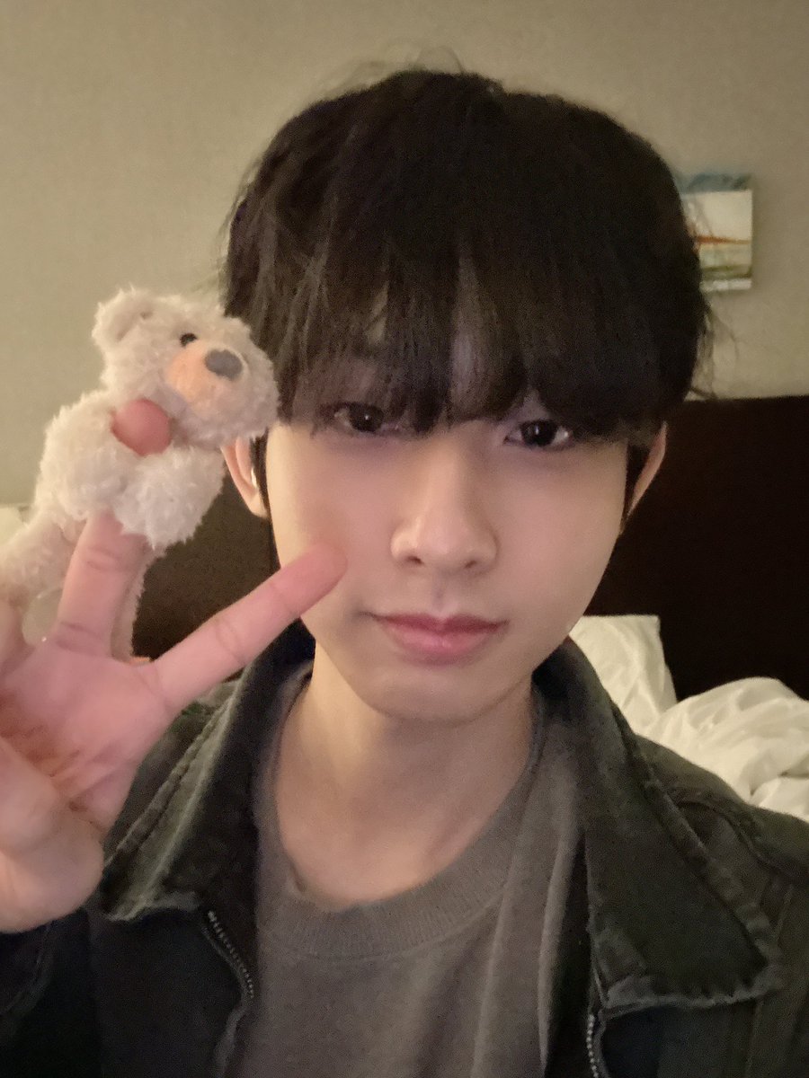bung_e_'s tweet photo. 한국 도착했습니다~ 😎 우리 UD팀 경기 결과는 아쉽지만, 모두 최선을 다했고 정말 고생 많으셨습니다! 이번에 함께 대회에 나갈 수 있어서 너무 영광이었고, 기회가 된다면 또 한 번 UD팀과 함께할 수 있으면 좋겠습니다. Under Dog 화이팅!! ▽・ｗ・▽✨ https://t.co/BtzdWj3pE0