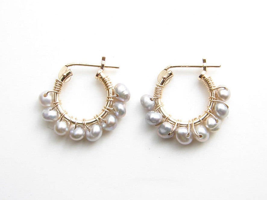 JewelryByMikako's tweet image. Small Grey Pearl Hoop Earrings. 14K GF Hoop Earrings. Wire Wrapped Freshwater Pearls. June Birthday. Simple Modern Jewelry by PetitBlue tuppu.net/3ed54e3b  #SmallHoop