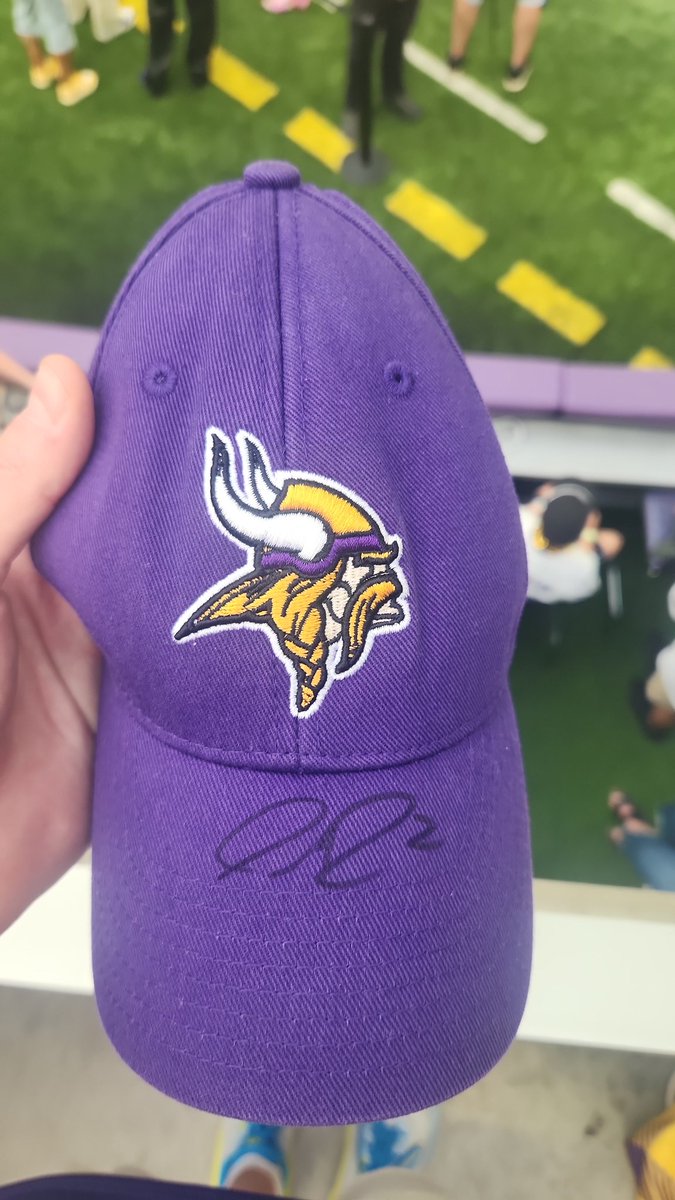 Big shoutout to <a href="/rodgers_isaiah/">Isaiah Rodgers Sr.</a> for being probably the nicest professional ball player in ANY of the major 4 sports. Truly cares about his fan base. Got to toss the pigskin around with him and he signed my hat. Special player on this team we have!