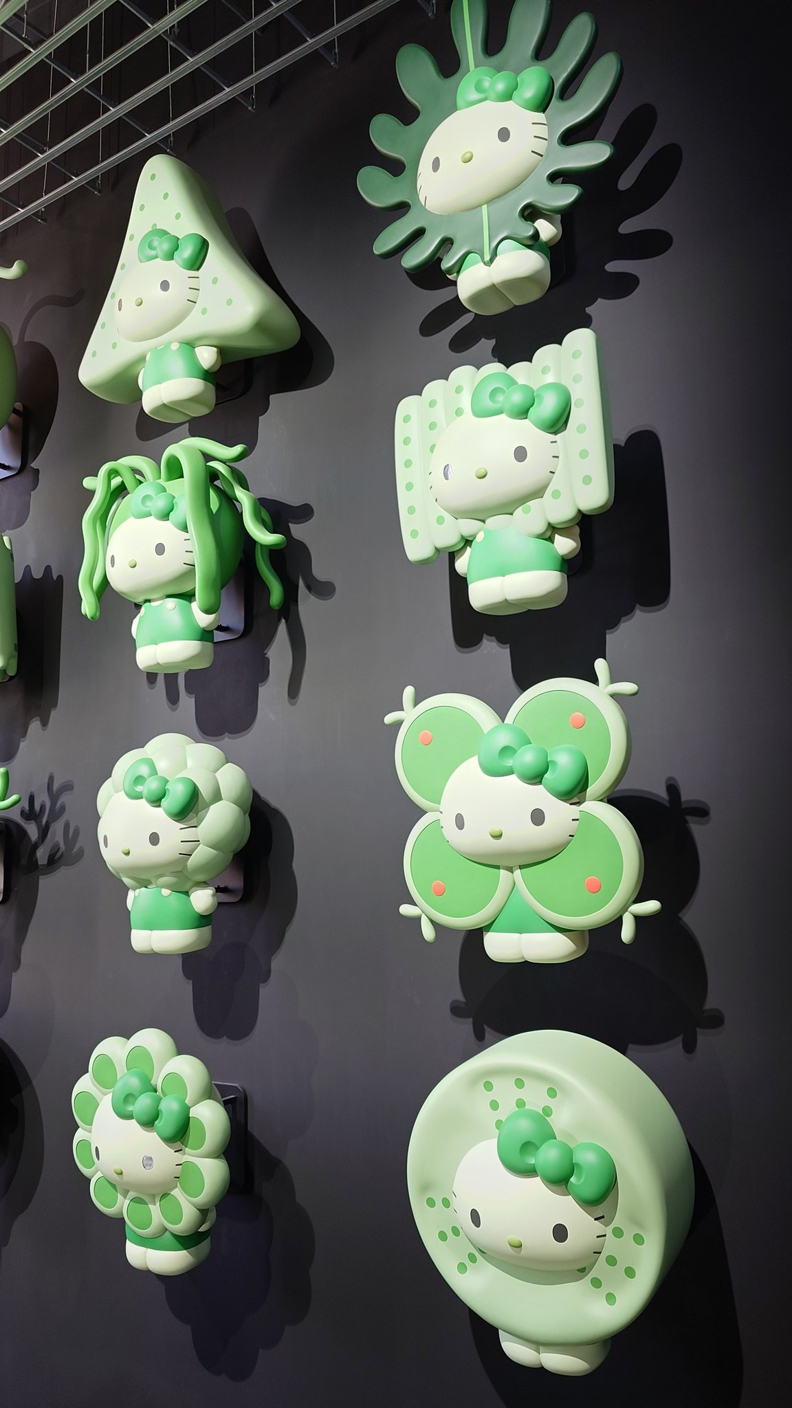 希少　秋草学園キティコラボマスコット&うちわ 希少 秋草学園キティコラボマスコット&うちわ 希少 秋草学園キティ