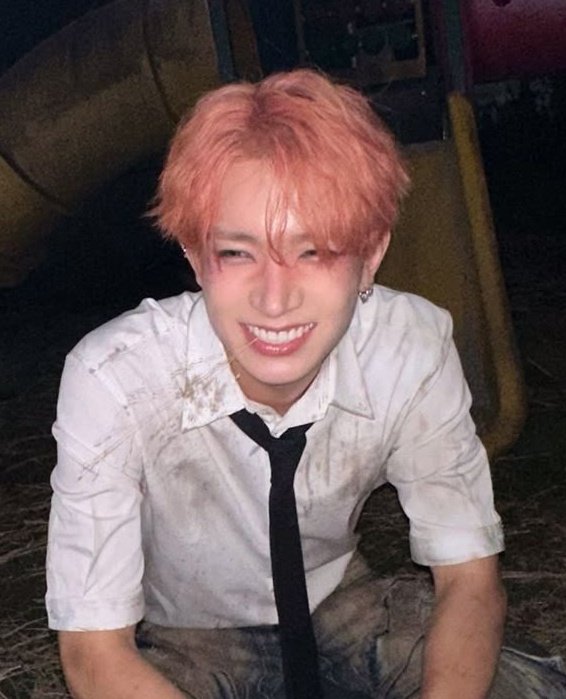 แล้วยิ้มเหมือนเป๊ะอะไรขนาดนั้น น่ารักอะㅠㅠ