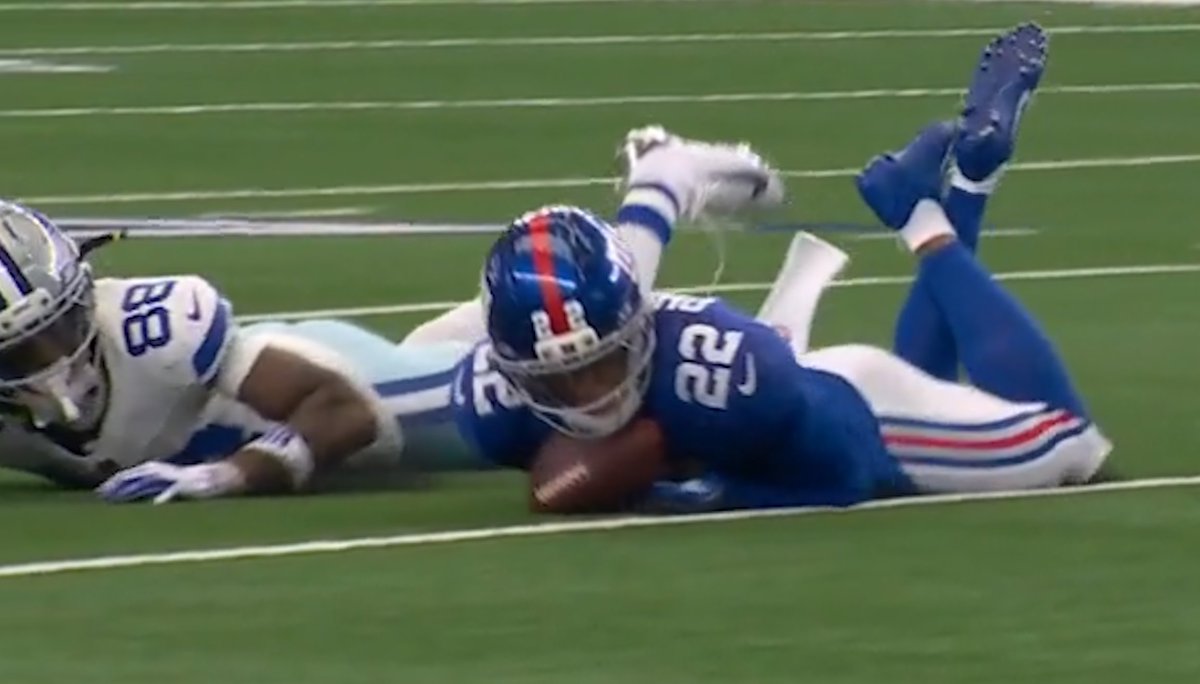 cowboycomputer's tweet photo. INT HIT THE GROUND! I HAVE PROOF TOLD YOU @Shannon_PG call the @dak & @dallascowboys @nflI am watching you caught your ass this time. Sunday afternoon! #Alie https://t.co/S6lMnmFfBn