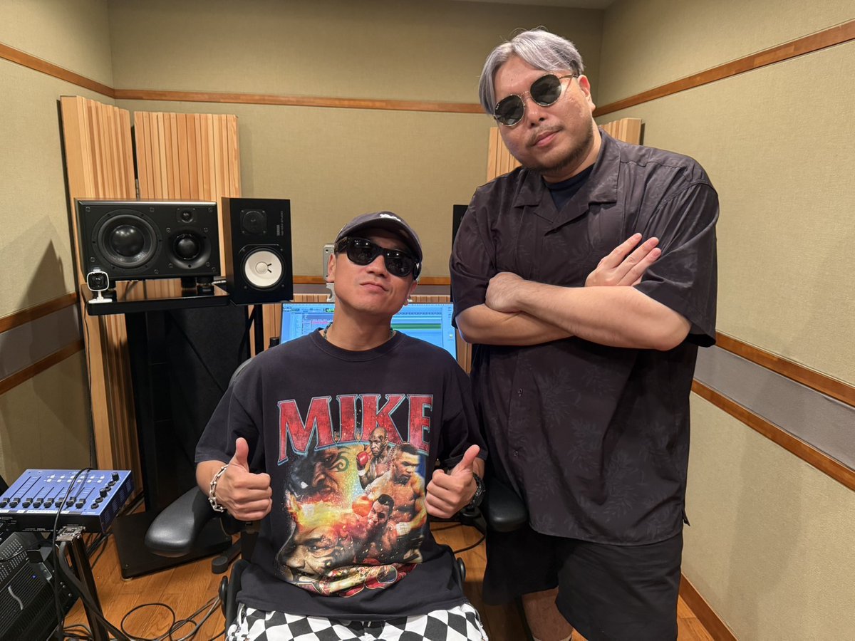 「輝 〜 #SUNSHINE 〜」新曲紹介

#サンラジ で初解禁された
🥊「Ei-Ei-Ohh!!」
作詞：#TAKUMATHEGREAT

硬派な90's Boom Bapテイスト🔥

#KIMI #さんしゃいん