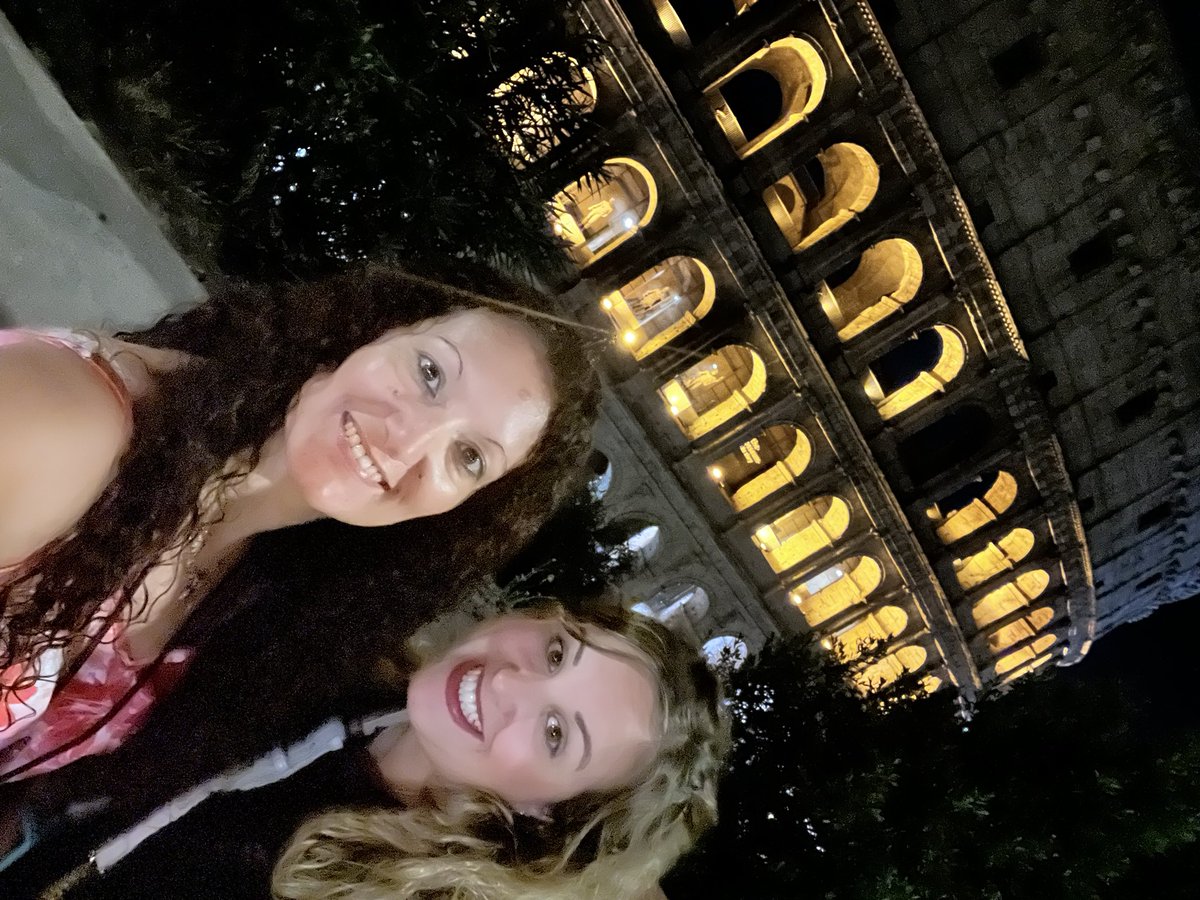 anitagm1993's tweet photo. De noche aún más bonita @sonso0386 https://t.co/ytzvlkenXr