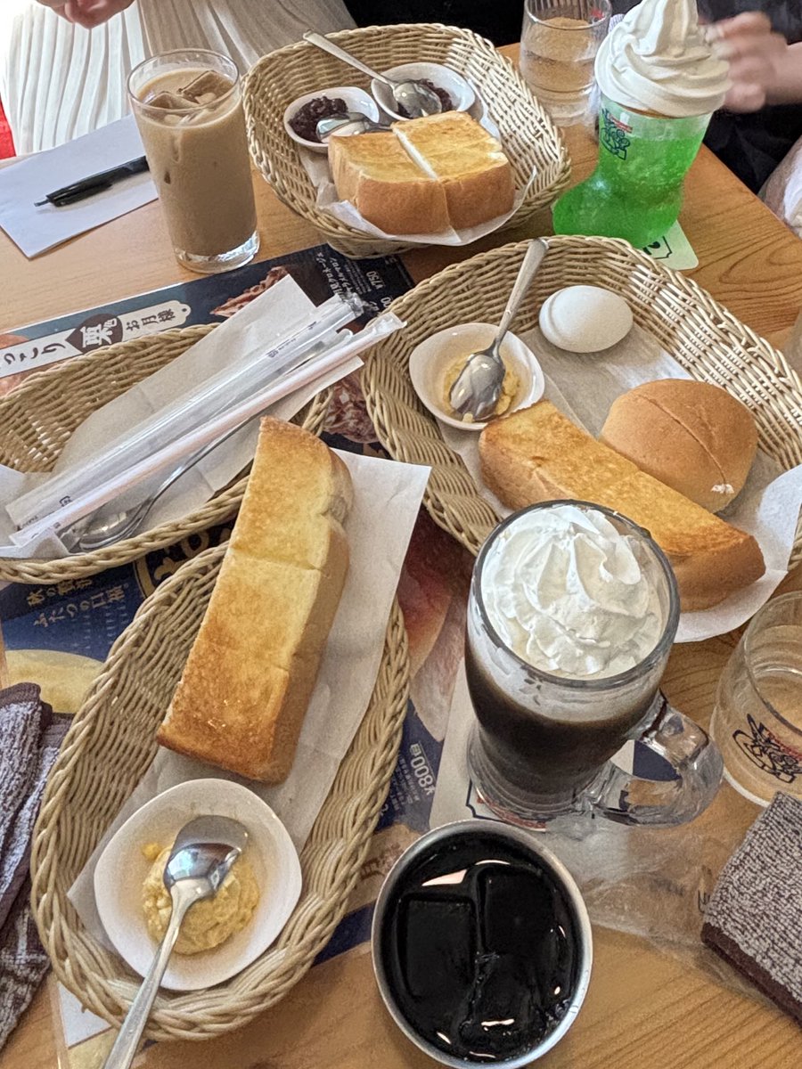 ☕️♡緊急企画♡☕️

コメダクイズ💁‍♀️‼️

①今日の朝ごはんは誰が集まったでしょう？
💟💛💚🐬🐰🖤🐏🐹🍬

②誰が何をたべたでしょう？

答えの予想はリプ欄へ📝
正解者には爆レスをプレゼントします！

#ずっと別冊