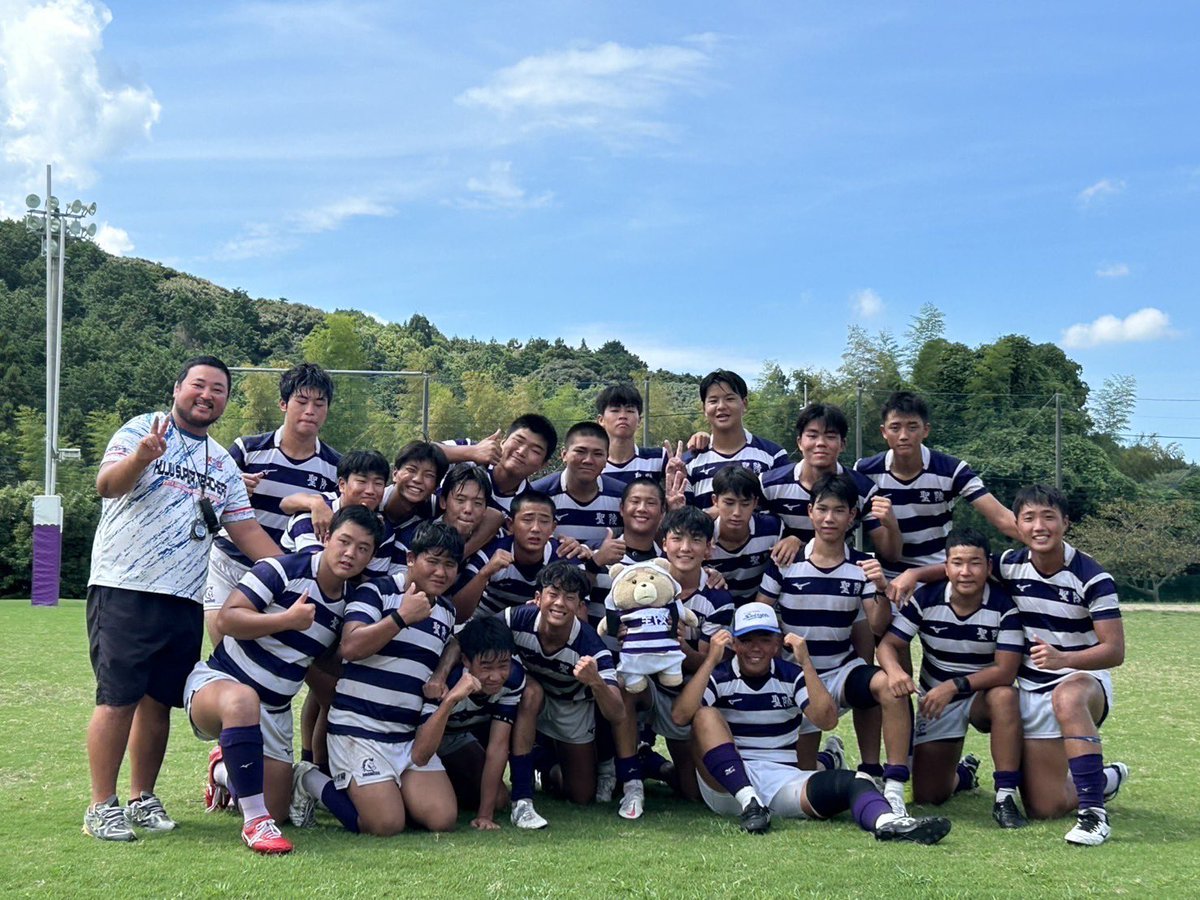 松山聖陵高校ラグビー部　ヤッケ　ニューバランス(非売品) 松山聖陵高校ラグビー部 ヤッケ ニューバランス(非売品) 定番の