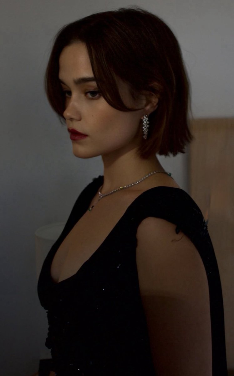 sarah catherine source tweet media