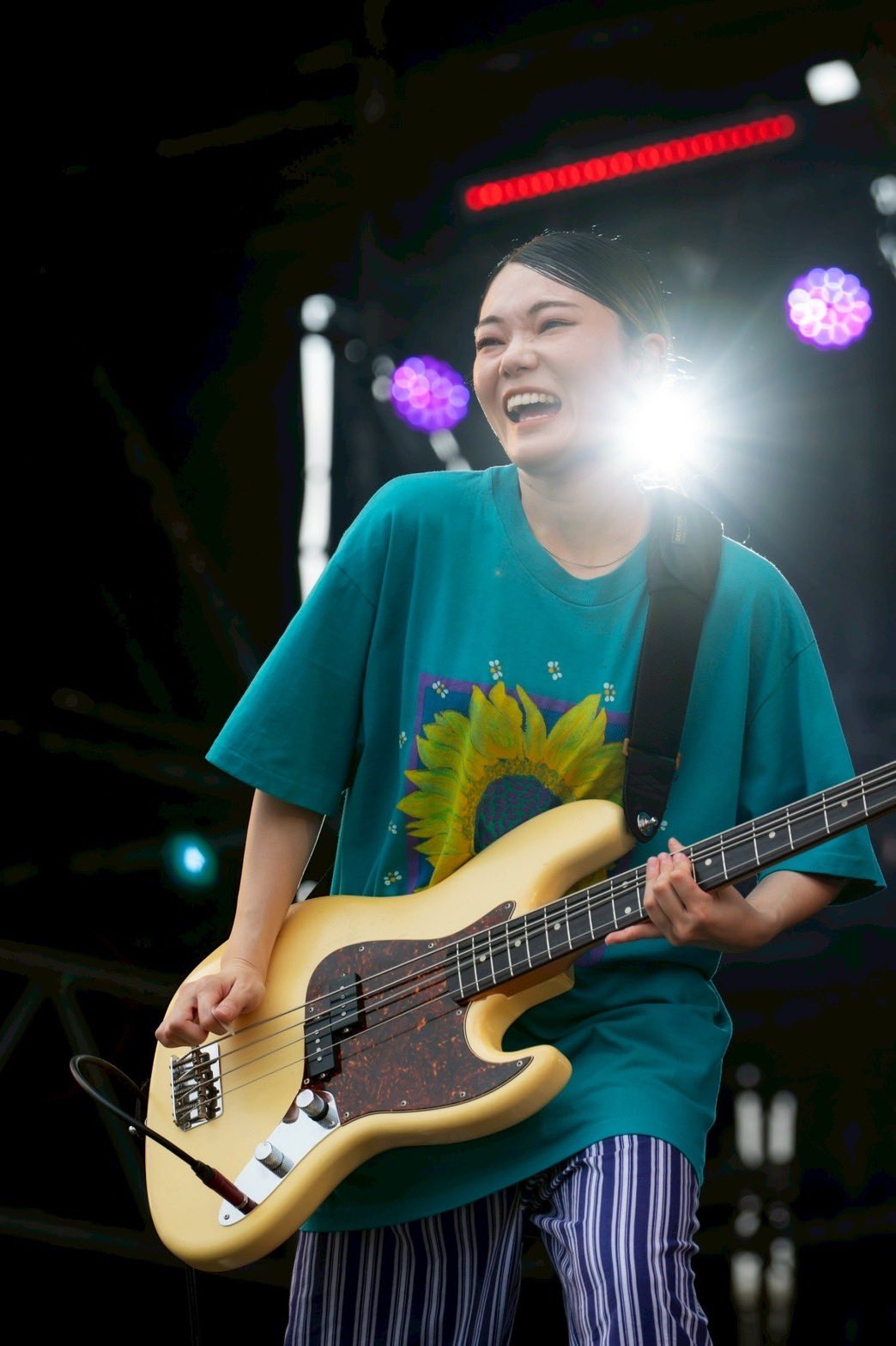 レア 未着用 SHISHAMOライブ会場特賞 白×白 Tシャツ SHISHAMO 10th｜SHISHAMO Official Website