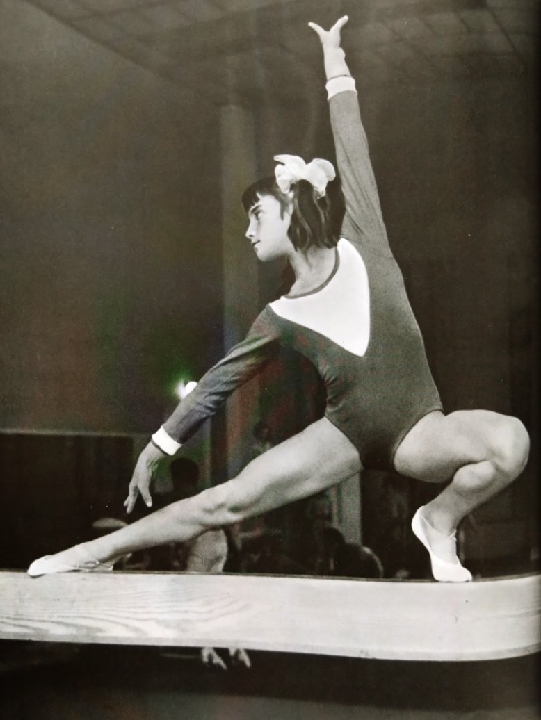 1976年開催 モントリオール・オリンピック、女子体操 段違い平行棒