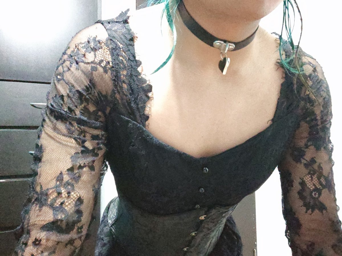 🖤 ABRIL🤍 tweet media