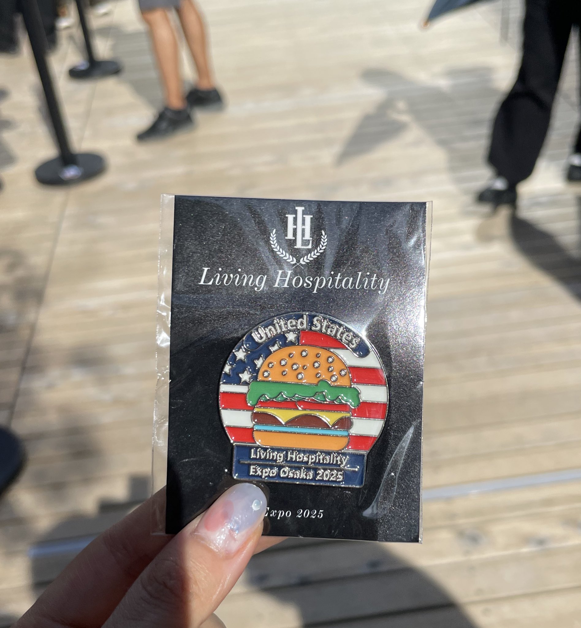 ドバイ万博アメリカピンバッジ 画像14/16枚 】ドバイ万博で盛んだった「取引」とは… 日本では新