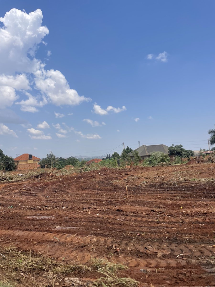 bruno_akampa's tweet image. 50x100ft Plots of Land for Sale. Titled.

• Busukuma-Kasozi  —28M
• Kiwenda —28M
• Busiika —16M
• Kakiri—14M
• Nakasajja—28M
• Sisa—45M

@Absolproperties 
📞 0704408763