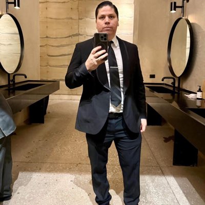 LuisFerCor84's tweet photo. #NuevaFotoDePerfil https://t.co/NjGRZzAsBL