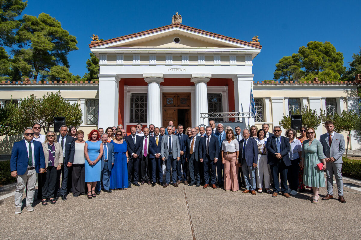 Αρχαία Ολυμπία: Παγκόσμιο μήνυμα ειρήνης από τους δικηγορικούς συλλόγους της χώρας -  dete.gr/archaia-olybia…