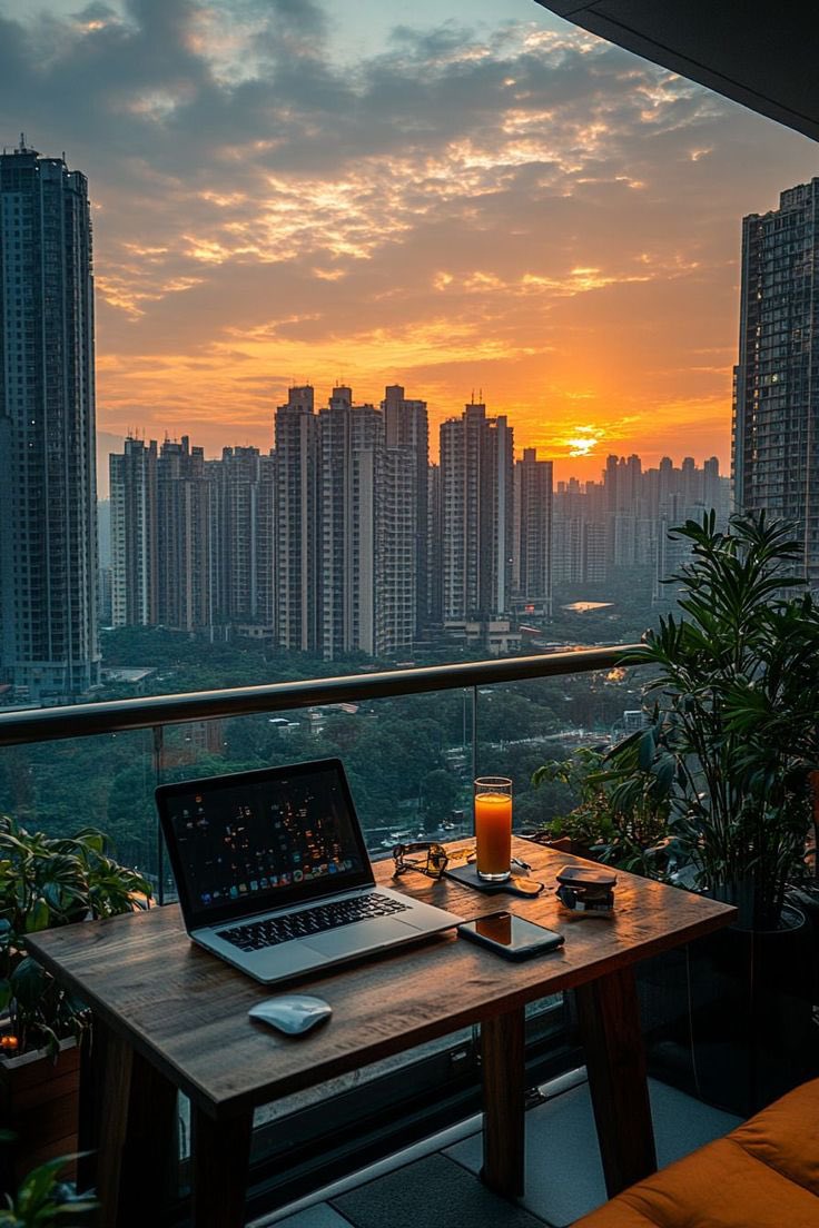 semestertech's tweet image. “GM Fam 🌞

A new week, new ideas, and fresh opportunities to grow in tech 🚀
Let’s build, learn, and win together.

#GmGm #SemesterTech #MondayMotivation #HappyNewWeek