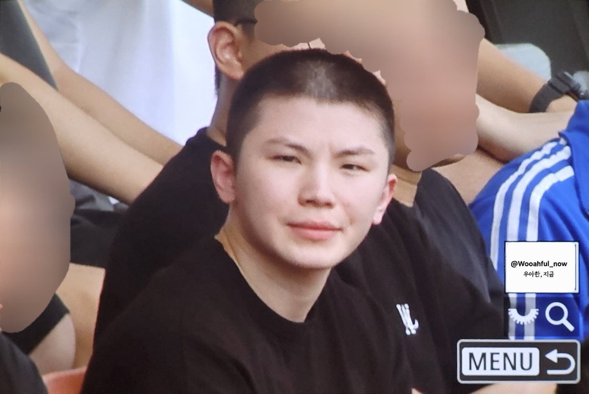 Wooahful_now's tweet image. 250915 

빡빡이들 중에 제일 잘생겼고 제일 동그랗고...🥲
끝까지 장난쳐주고... 걱정 안할 수 없지만 덜하고 있을게요... 몸 건강히 잘 다녀오기😭😭
많이많이 사랑해...

#SEVENTEEN #세븐틴 #WOOZI #우지 #이지훈 #우아한_지금