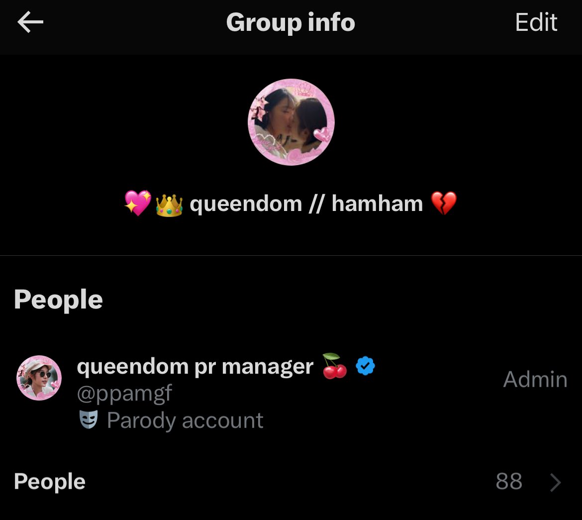ppamgf's tweet photo. forgot to ask last week, but does anyone want to join our Queendom groupchat?💖👑(reply to get added)

#QueendomTheSeries https://t.co/CJbdWxrtKg