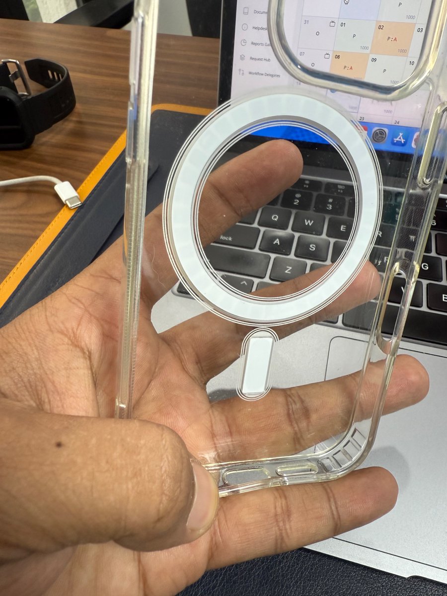 call_me_saurav's tweet photo. @letsblinkit 
Ordered this case for my iPhone 16Pro and in 2 days the case is yellow and the magnets are falling apart. 
I cannot even return it. No way to get refund or replacement. 
Pathetic quality of product being sold for premium price. 
Solve it ASAP. https://t.co/ze3XgfZYTd