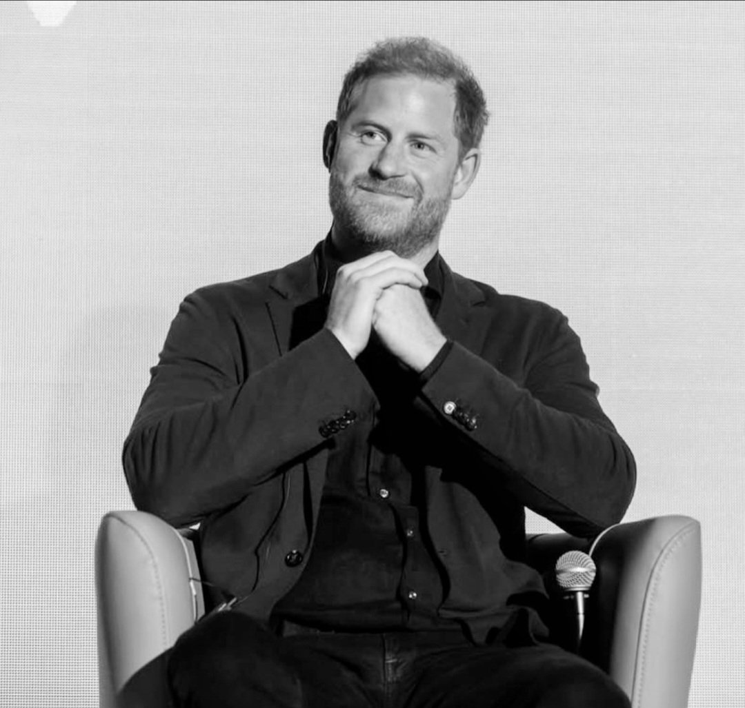 Wishing a huge Happy Birthday to our  Prince of Hearts #PrinceHarry ❤️

So, raise your glass, let voices sing
Of kindness shown, the light you bring
A birthday crown, not forget of gold
But love and truth, your story told.

🌟🌟🌟🌟🌟🌟🌟🌟🌟🌟🌟🌟🌟🌟
#HappyBirthdayPrinceHarry