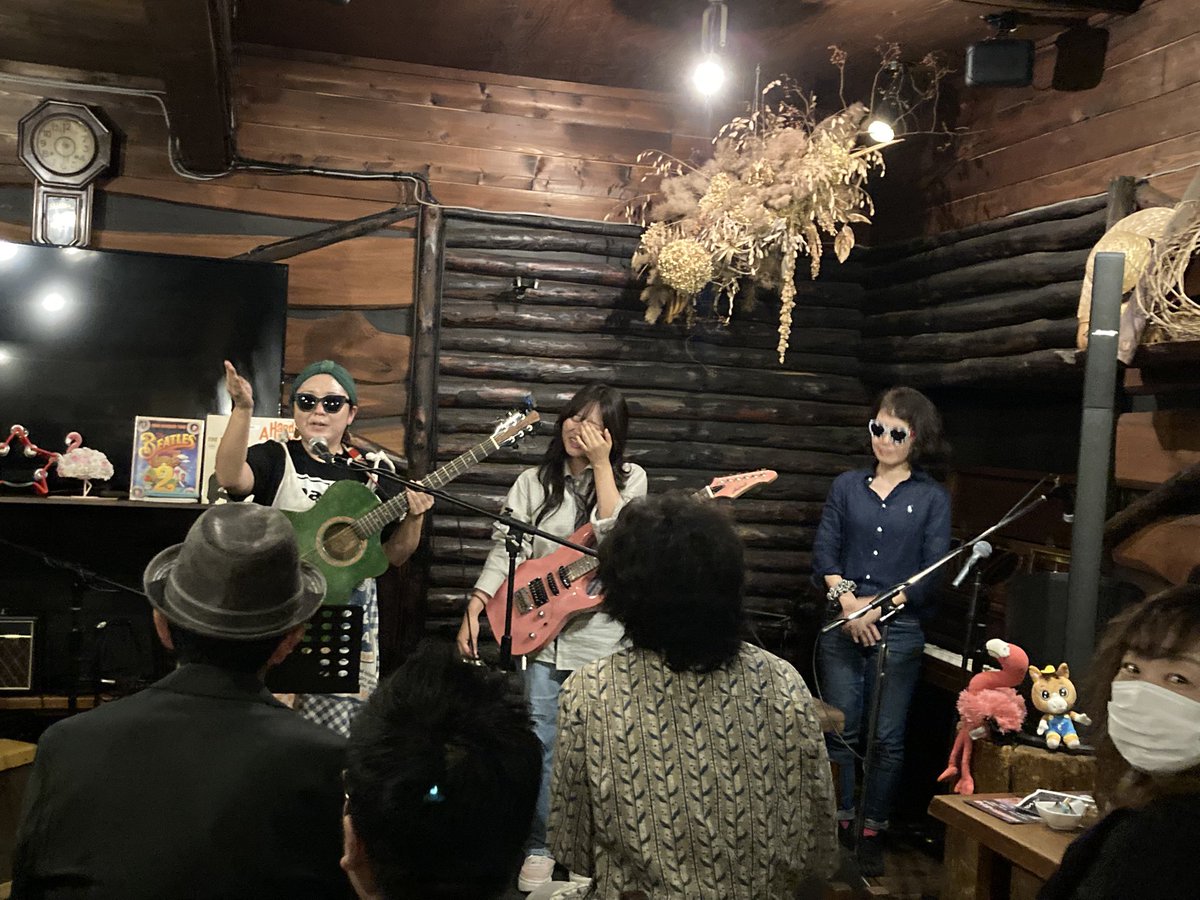 hk_chiko41's tweet image. 最後のめまい。Kcafeはお店が変わる前も今も常に満員な気がする。盛り上がって終わったーって感ある。皆さまお疲れ様でした！！ #音座なまらいぶ小樽 #Kcafe