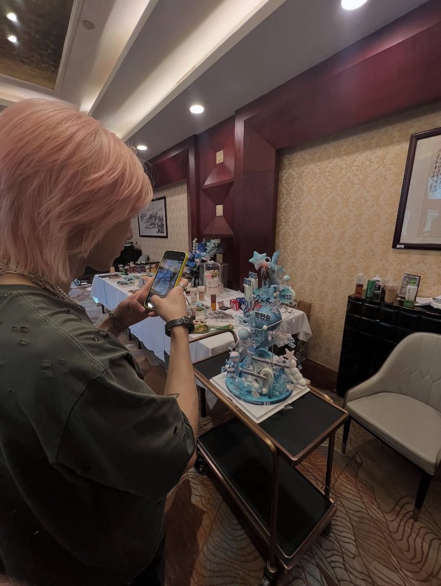 milkyseung's tweet photo. 🐰🍑 https://t.co/66tr5OrpaB