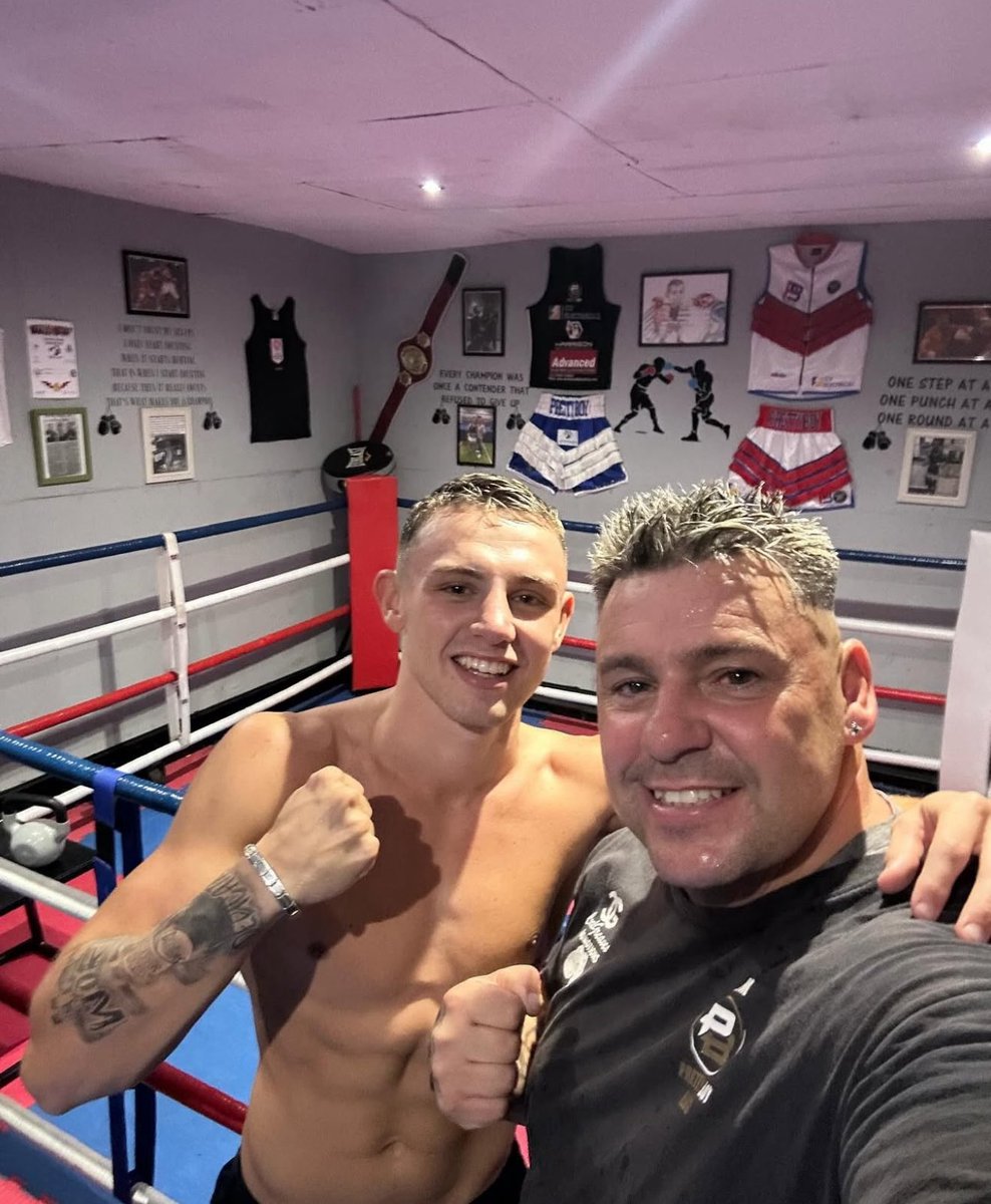DarrenEldo's tweet photo. Someone say Fight Week, letβs gooo SON @HarveyEldo hard work dedication pays off π― 5-0 incoming ππ @CarlGreavesPro
#Boxinglifestyle https://t.co/WyaNQu4qrT