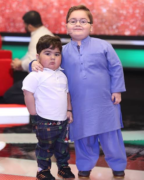 michaelscottfc's tweet photo. Inna lillahi wa inna illahi raji'un

My heart is shattered..

Ahmad Shah's brother Umar (on the left) this little angel is no longer with us. May Allah bless his soul and give sabar to his family. https://t.co/yjXFbOyZoC