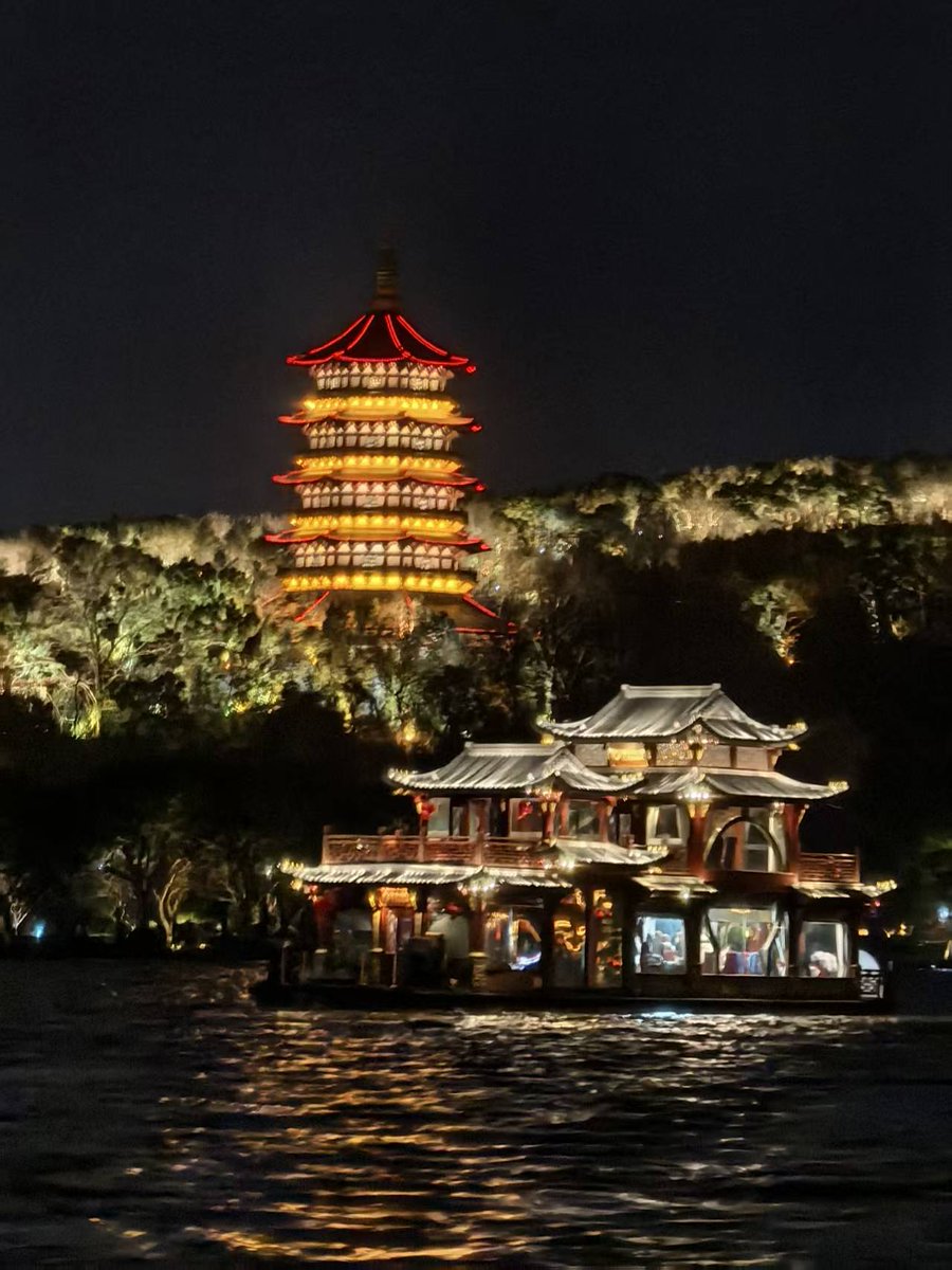 JeffLiu13125083's tweet photo. 上海、杭州5天4夜小旅行.... https://t.co/WQqPRYPibS