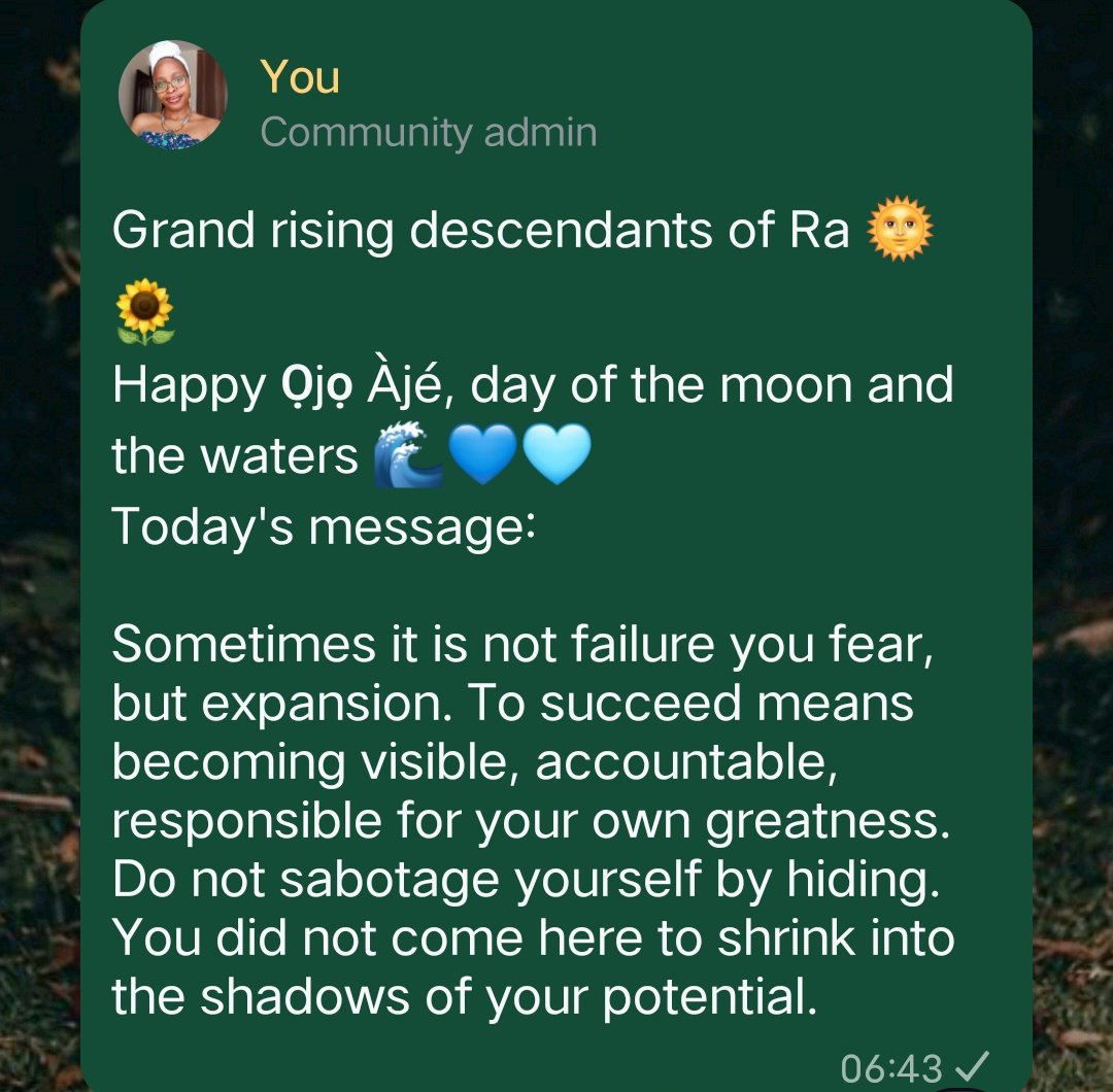 ChrmsRtsRelcs's tweet photo. May you have the courage to let yourself be seen 🌞

Join the Charms Community for daily messages for the collective (channeled through the bones) by filling the Community Sign Up Form here - https://t.co/aNIOfC0PHt https://t.co/Y1IOUIEEor