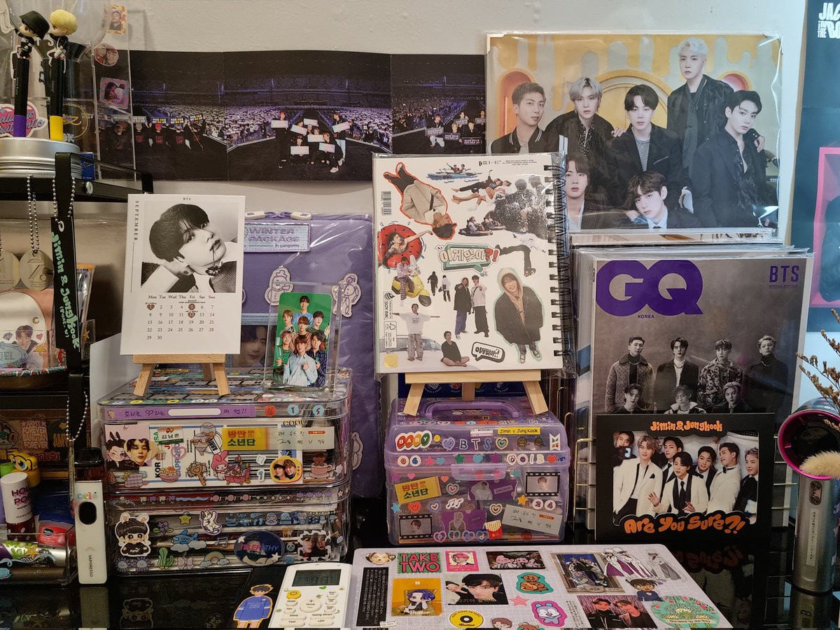 michellejesse's tweet photo. #ARMYroom #shelfupdate
(1) https://t.co/6yaRcAVcVS