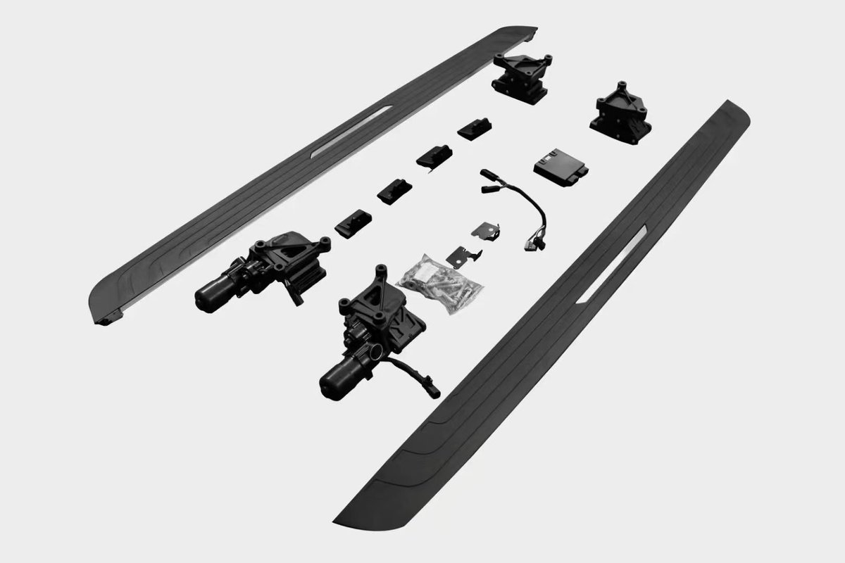 Electric side step for 2023+ Land Rover Range Rover 
#caraccessories #sidestep #factory