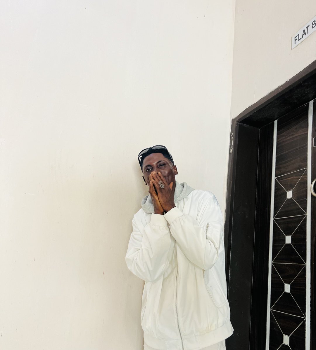 realaskotee's tweet photo. Find people who at the very heart of themselves are good people 🤞🏾🖤 https://t.co/DMa5JG9ZdS