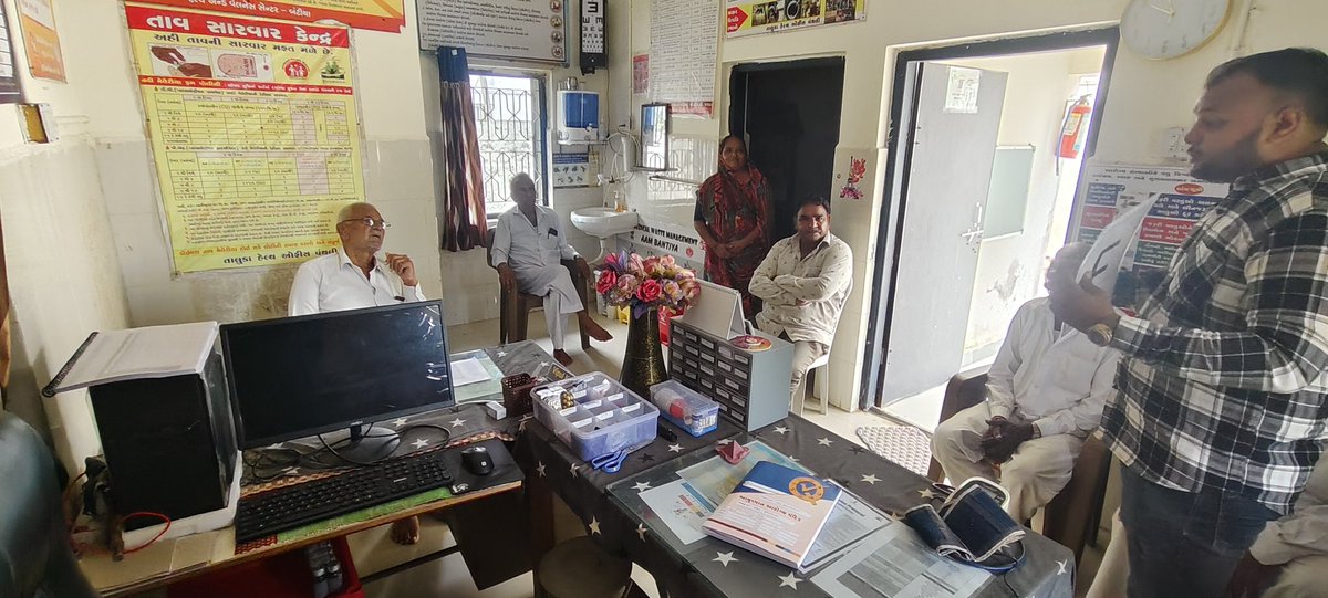HwcBantiya's tweet photo. આજ રોજ આયુષમાન આરોગ્ય મંદિર બંટીયા ખાતે " રાષ્ટ્રીય અંધત્વ અને દ્રષ્ટિખામી નિયત્રંણ કાર્યક્રમ" અંતર્ગત 40 વર્ષ થી ઉપર ના લોકો નું તપાસ કરવામાં આવી અને તેના વિશેની માહિતી આપવામાં આવી.##NationalProgrammeForControlofBlindness #LaVuelta25 #EyeAwernees #EyeDonate https://t.co/XJJ6E4Wh9S
