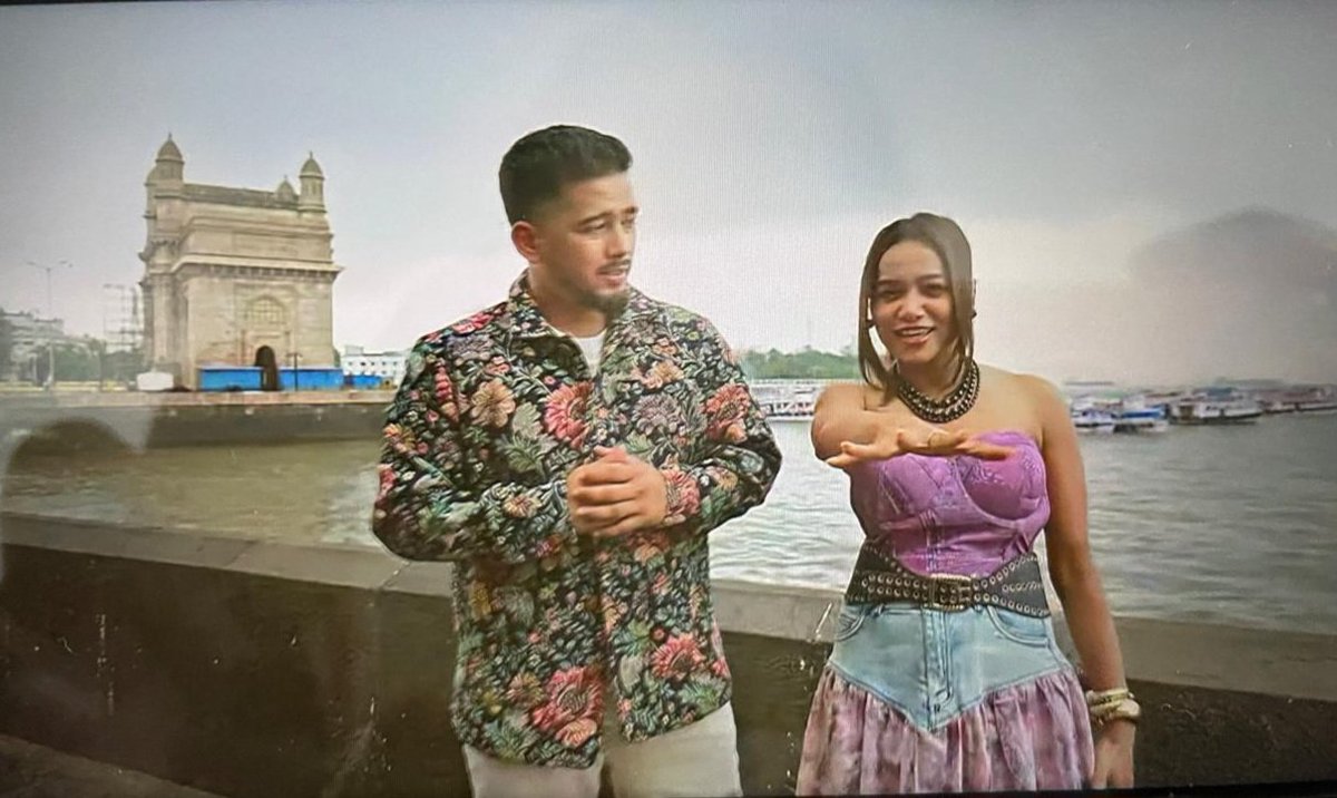 Rani being Rani 
"Maxtern tum toh kaand karne mein bahut famous ho"👌🏻😂
Just look at Scout,he is surprisingly looking at #ManishaRani🫶🏻😍✨
Her as the host 📈🤌🏻

#TheTreasureHunters #TheTreasureHuntersonJiohotstar