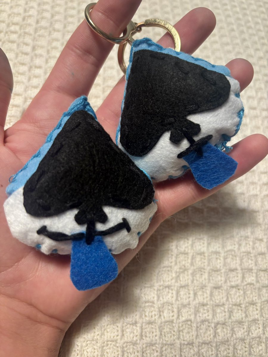 Joshowatt_'s tweet photo. Lancer keychains https://t.co/ulJUhZ45e3