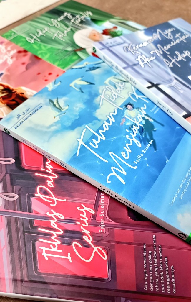 Rasa macam baru saja mulakan Siri Kalbu &amp; Siri 30 Wadah ni.

Sekarang kedua-duanya dah mencecah lebih 10 jilid. Korang dah kumpul berapa? 🥹