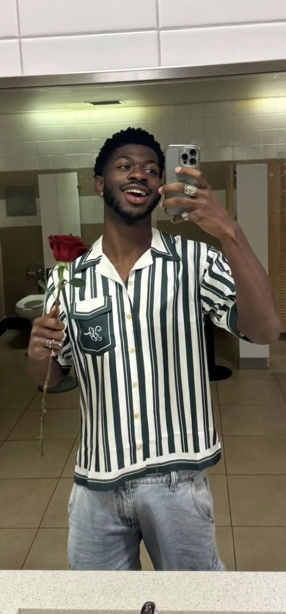 Good luck today to our beloved Montero. sending you love, strength and positive vibes ✨️🤞🏻💖
Montourage is rooting for you today and always 🌹❤️❤️