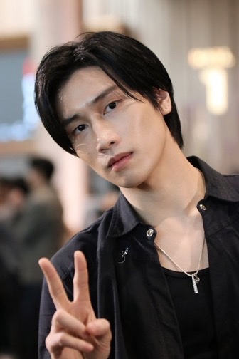 NewsXGlobal tweet media