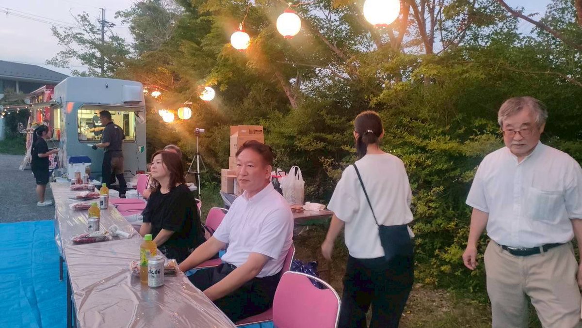 亀岡の上矢田の夏祭りで祝辞を述べました。いつも鍬山神社の近くで、涼しげな杜に囲まれながらのお祭りです。