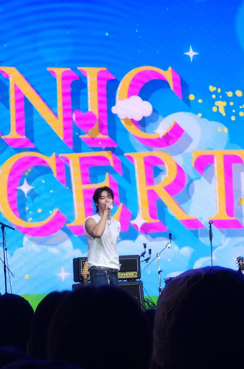 20250913 피크닉 콘서트
비예보때문에 걱정했지만 가을 소풍같았던 하루🩵💙